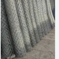 فروش و اجرای فنس کشی  و حصار  و سکو باغ