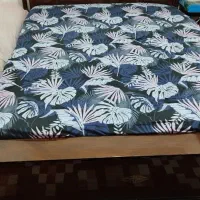 تخت خواب و آینه دراور