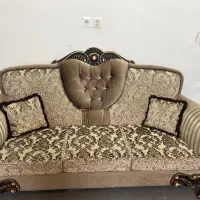 مبل و میز راحتی نو و تمیز ۷ نفره
