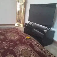 میز زیر تلویزیونی  باساعت
