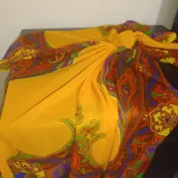 روسری زنانه ودخترانه وشومیز نو