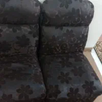 مبل قهوه ای