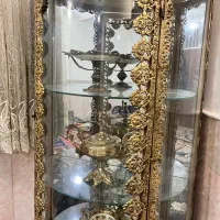 ویترین برنز ‌داخل ویترین