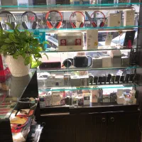 اجاره ویترین گوشی موبایل فروشی