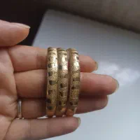 ۳تا النگو خوشگل  نو سالم سالم سایز دو