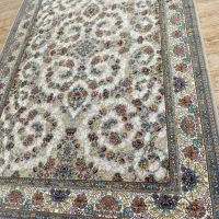 فرش ۶متر و فرش آشپز خانه و پشتی