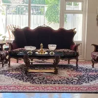 مبل سلطنتی طلایی زرشکی