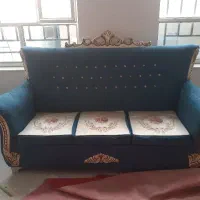 مبل خوش رنگ و مرتب