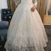 فروش تعدادی لباس عروس