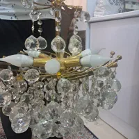 یک لوستر لکسوس برنزه