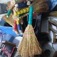 ۳۵ عدد جارو