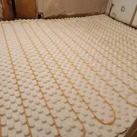لوله کش آب فاضلاب شوفاژ نصب شیر آلات گرمایش از کف