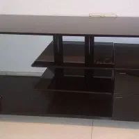 میز تلویزیون شیشه ای