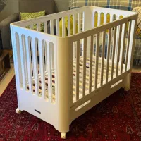 تخت نوزاد خارجی برند Doux Bebe
