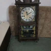 ساعت دیواری قدیمی