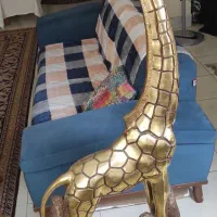 مجسمه طلا کوب زرافه