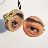 نقاشی چشم گردنبند
