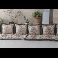 ۶ عدد پشتی ۲ تا زیر پایی