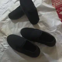 دوتاکفش زنانه ویک جفت کفش مردانه ویک دست کت وشلوار