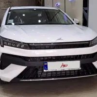 کی ام سی j7