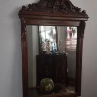 میز و آینه