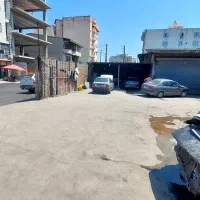 اجاره دو دهنه محیط سرپوشیده و قسمتی از حیاط گاراژ