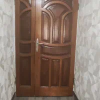 در چوبی دو لنگه