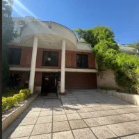 ساختمان و مغازه کلنگی