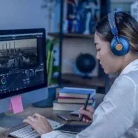 استخدام ادیتور حرفه ای و گرافیست دورکار