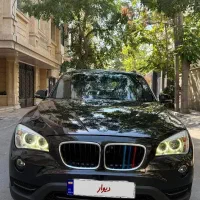 بی ام و  x1