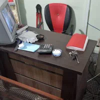 میز تحریر دفتر