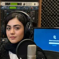گوینده و‌نریتور هستم