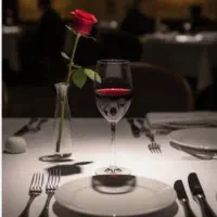 مدیر سالن و سوپروایزر رستوران اصیل و برند