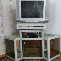 میز آلومینیومی،تلویزیون ، گیرنده دیجیتال