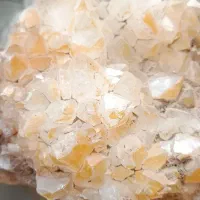 سنگ راف کوارتز
