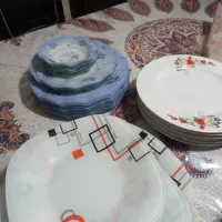 تعدادی ظروف آکروپال وچینی