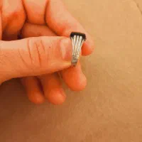 انگشتر نقره نگینی یاقوت سیاه