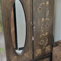 یک عدد  کمدلباس سالم