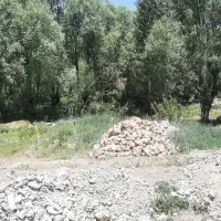 زمین ۲۹۸ متر در قلب سرسبز چغاخور