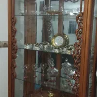کمد شیشه