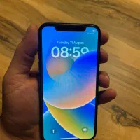 ایفون x تمیز