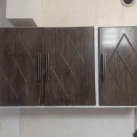 کابینت در حد نو درب چوبی