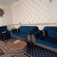 مبل هفت نفره و دو تا فرش ۱۲ متری و شش متری