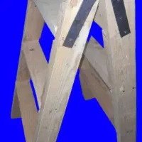 نردبان چوبی