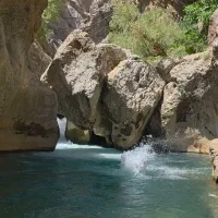 طبیعت گردی تنگ تیزاب