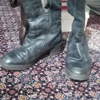 یک جفت چکمه صاقدار خارجی داخل خز دار
