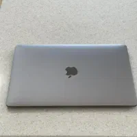 مک بوک ایر m1 در حد اکبند