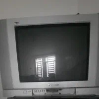 فرش قرمز