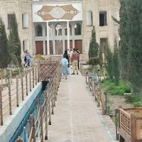 استخدام پیتزا زن  و آشپز و کمک آشپز در شهر بابک