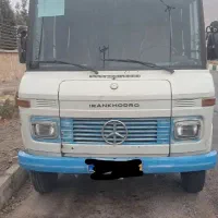 راننده  مینی بوس جهت سرویس دهی